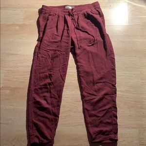 Old navy burgundy jogger pants